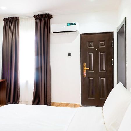 Jotani Living Apartment Lagos Exterior photo