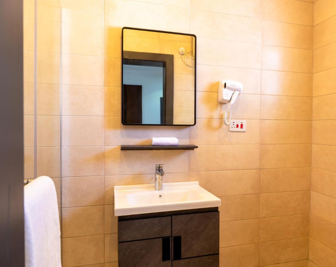 Jotani Living Apartment Lagos Exterior photo